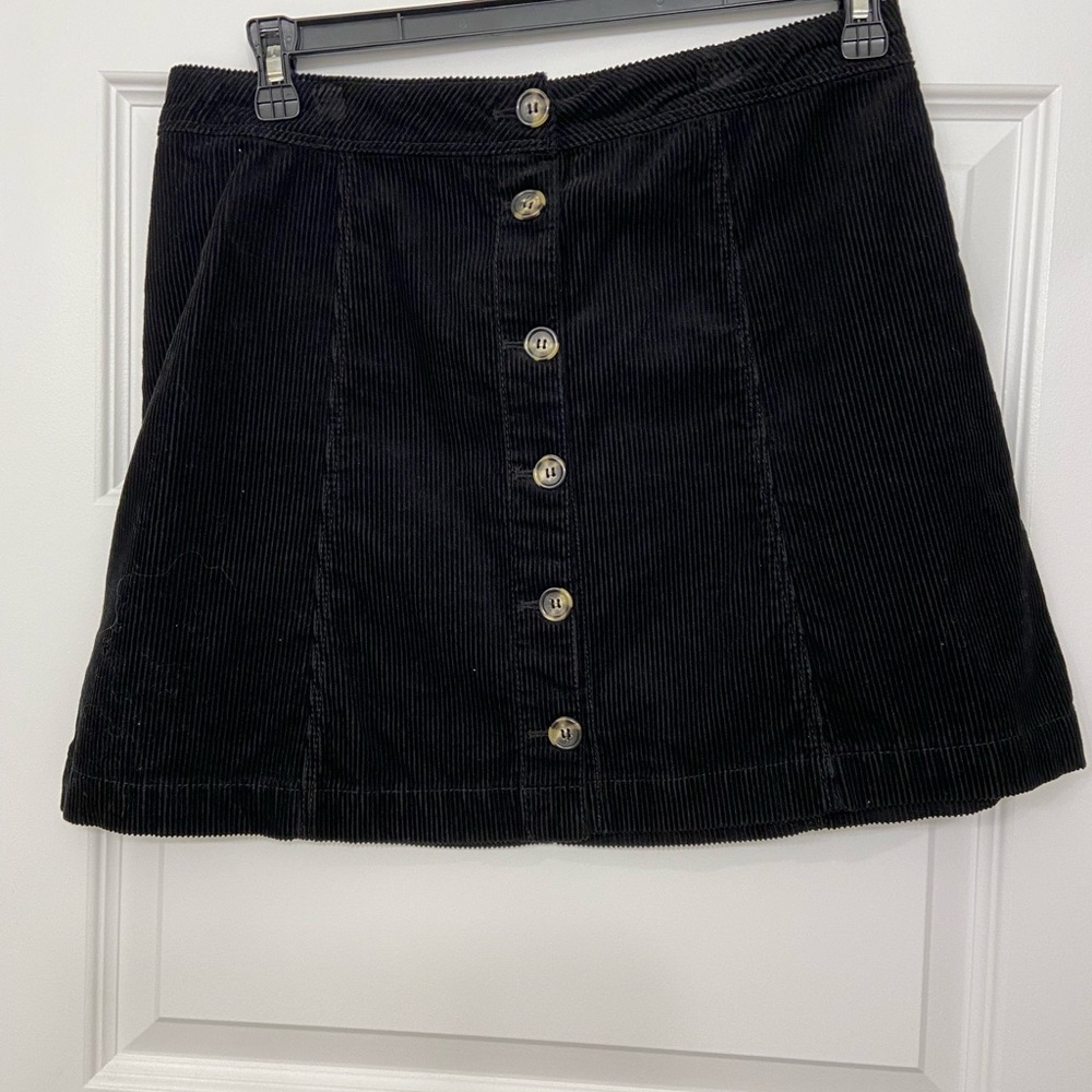 H&M Black Button-Front Mini Skirt